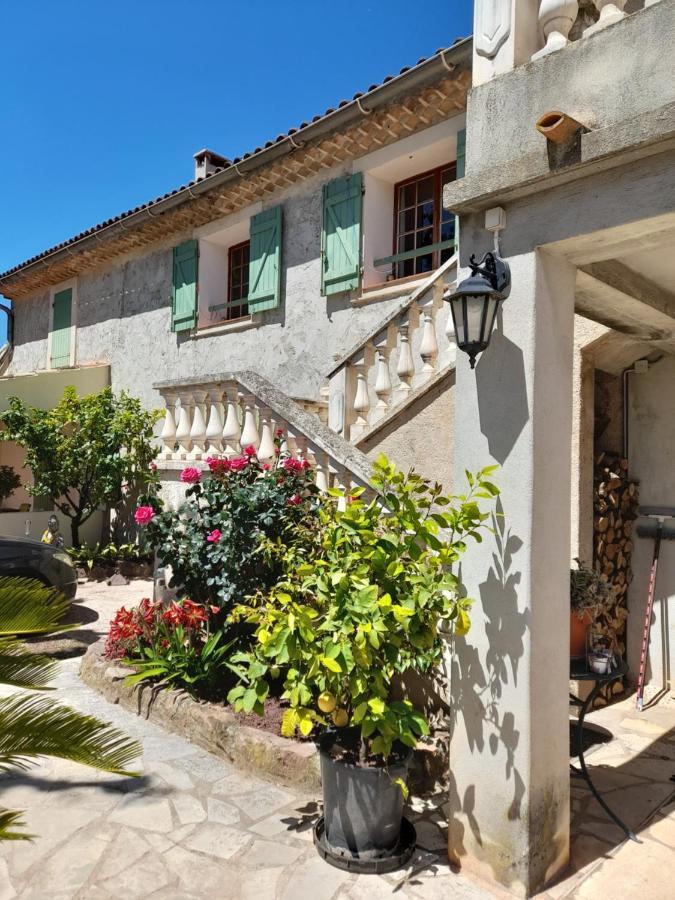 Villa La Ferme Des Oliviers Solliès-Pont Exterior foto